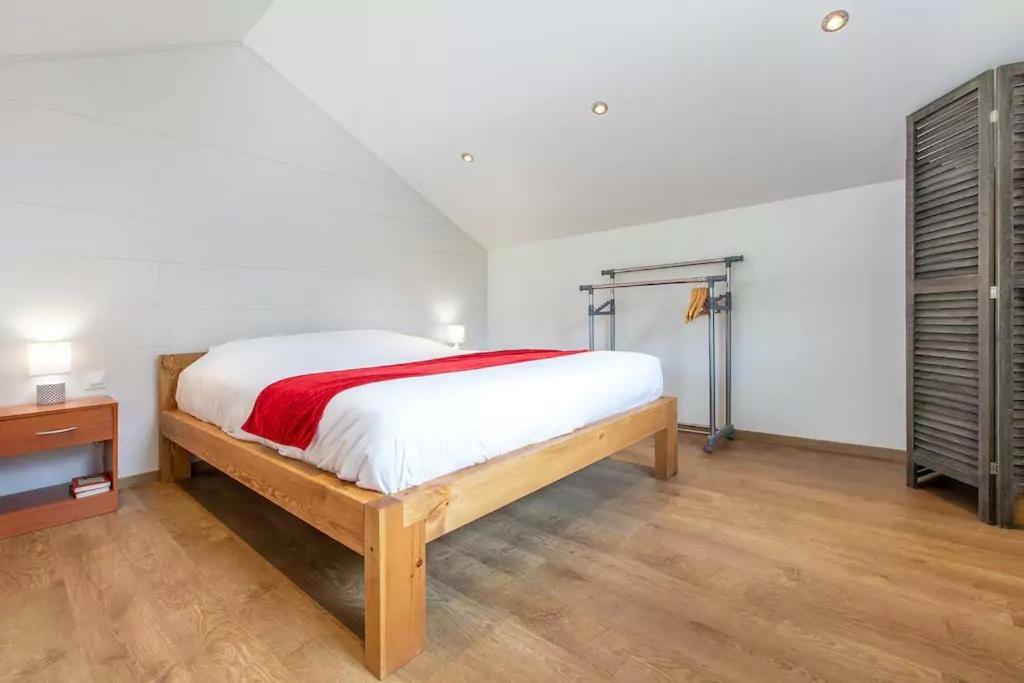 Domaine Des Ecuries - Appartements Meubles A Talloires Eksteriør billede