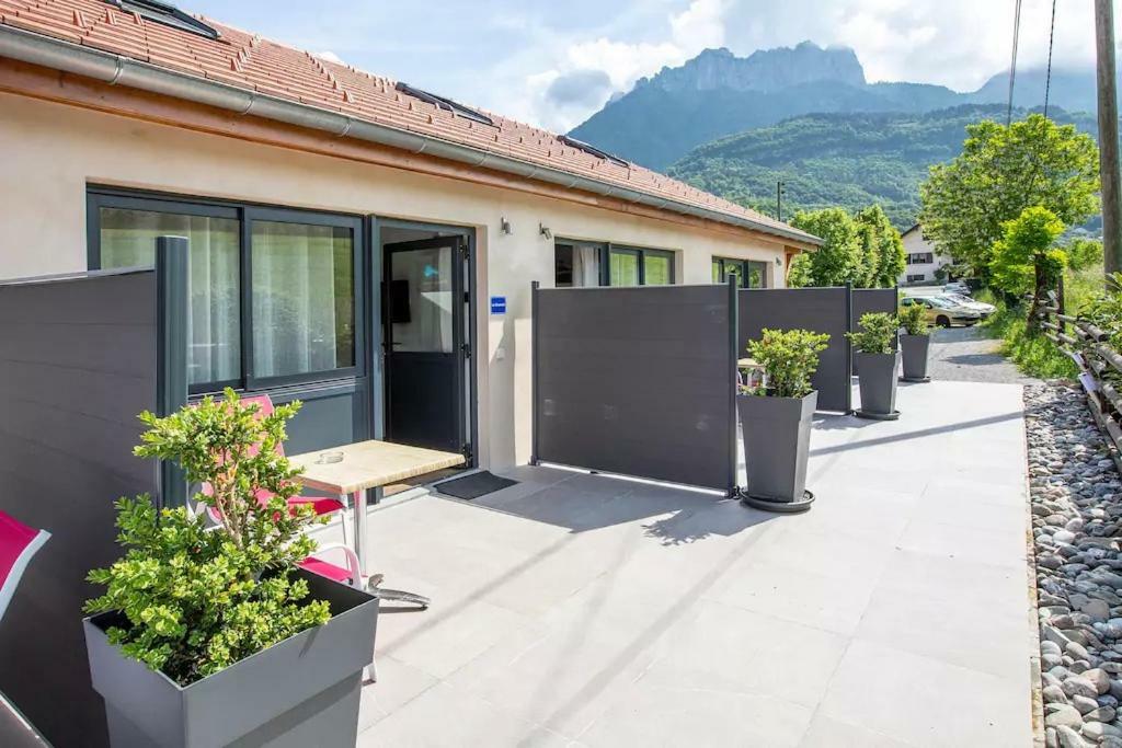 Domaine Des Ecuries - Appartements Meubles A Talloires Eksteriør billede